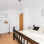 House Bany Skradin