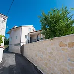 Prázdninový dům House Bany