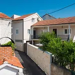 Prázdninový dům House Bany *